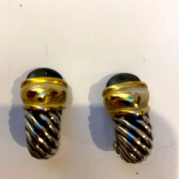 COSTUME CLUP ON EARRINGS DESIGHNER LOOK SILVER AND GOLD TONE BLACK STONE - Picture 2 of 8